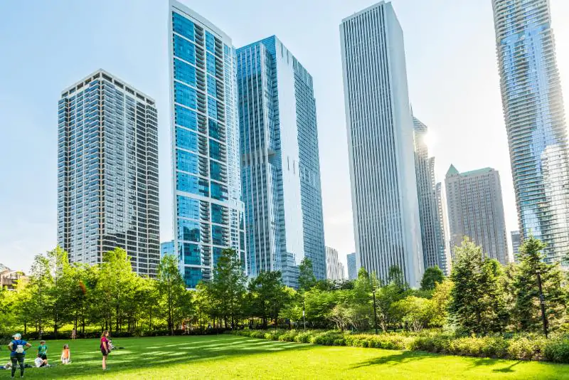 Lakeshore East Chicago Apartments and Condos